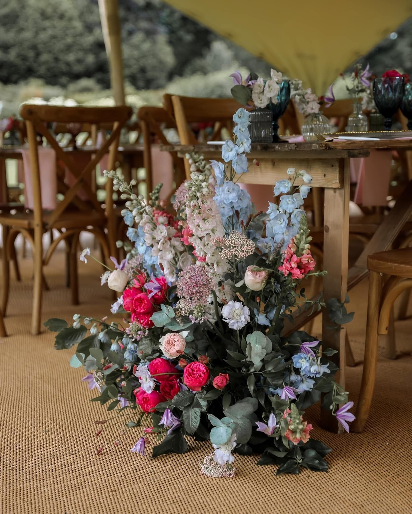 Floristry – For Your Tables – Chic Weddings and Events
